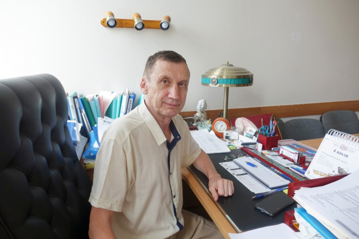 С 69-летием Грицкова В. В.